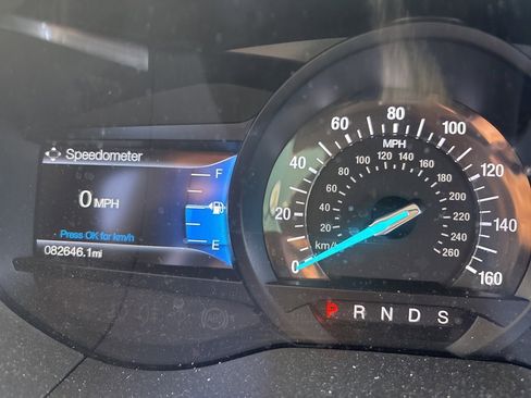 Used 2016 Ford Edge Titanium image 25