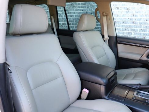 Used 2008 Toyota Land Cruiser image 24