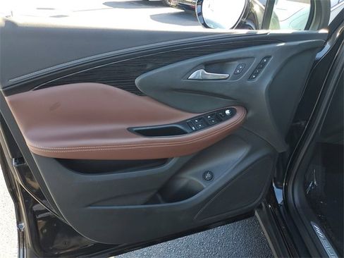 Used 2017 Buick Envision Essence image 12