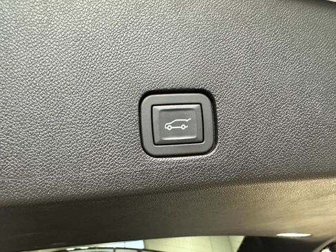 Used 2024 Cadillac XT6 Luxury w/ LPO, Floor Liner Package image 57