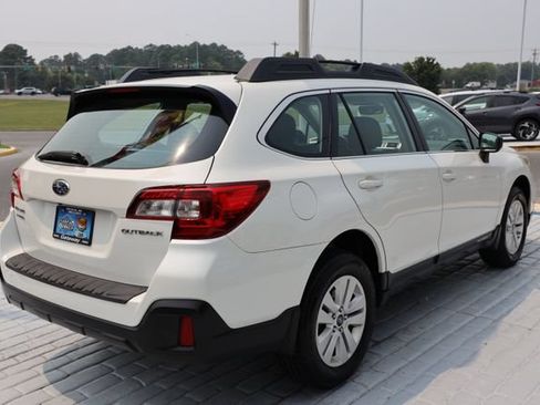 Used 2018 Subaru Outback 2.5i w/ Popular Package #1 AWD/4WD image 5