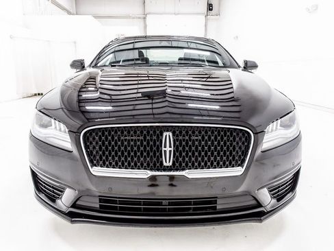 Used 2020 Lincoln MKZ Reserve w/ Monochromatic Package FWD image 11