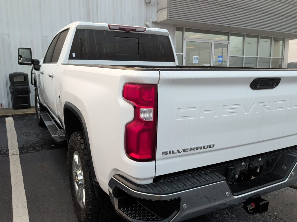 Used 2022 Chevrolet Silverado 2500 LTZ w/ LTZ Convenience Package AWD/4WD image 5