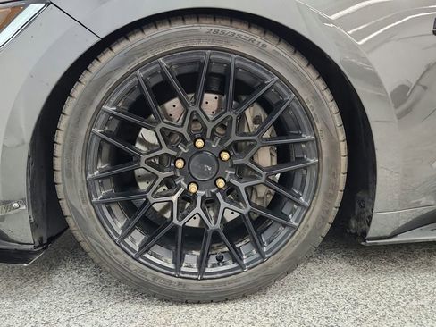 Used 2016 Ford Mustang GT RWD image 28