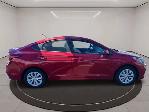 Used 2019 Hyundai Accent SE FWD image 4