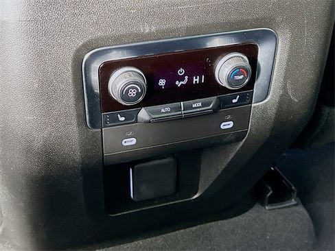 Used 2024 Chevrolet Suburban RST w/ Luxury Package image 26