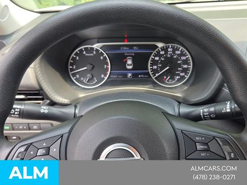 Used 2024 Nissan Sentra SV FWD image 23