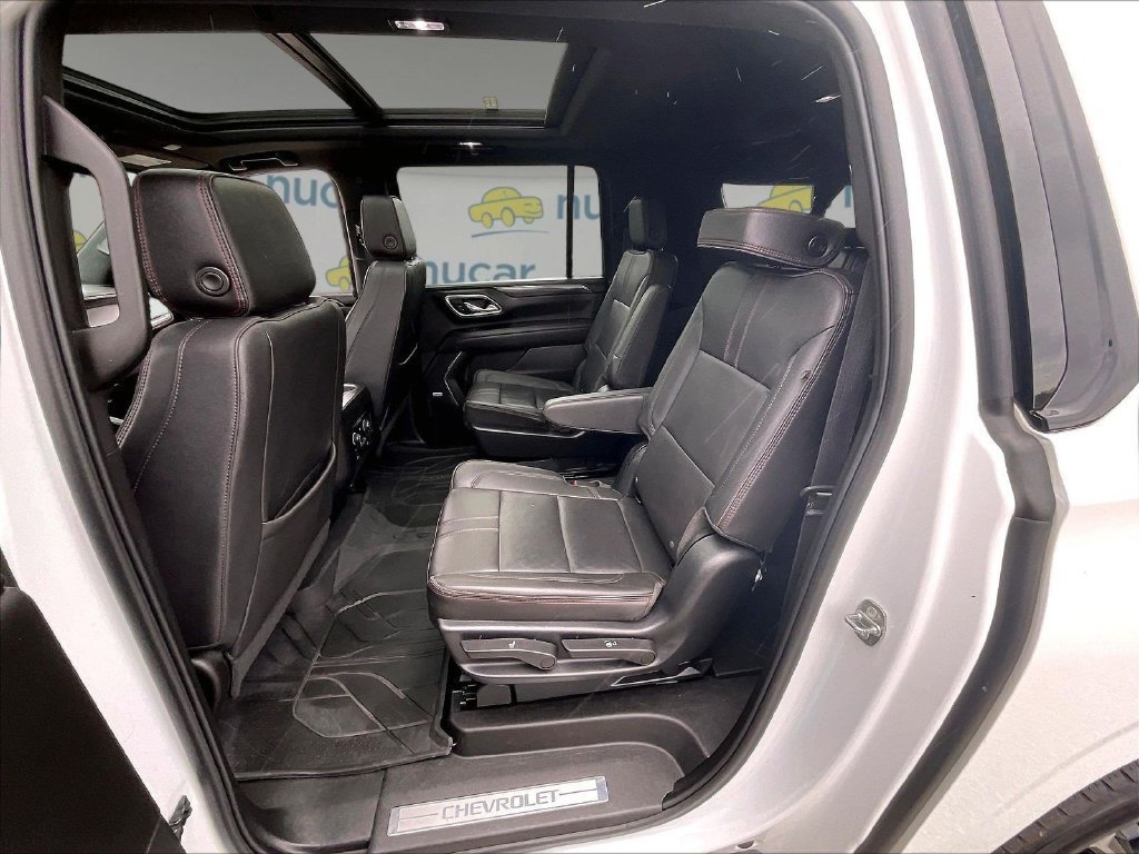 Used 2023 Chevrolet Suburban RST w/ Luxury Package AWD/4WD image 15