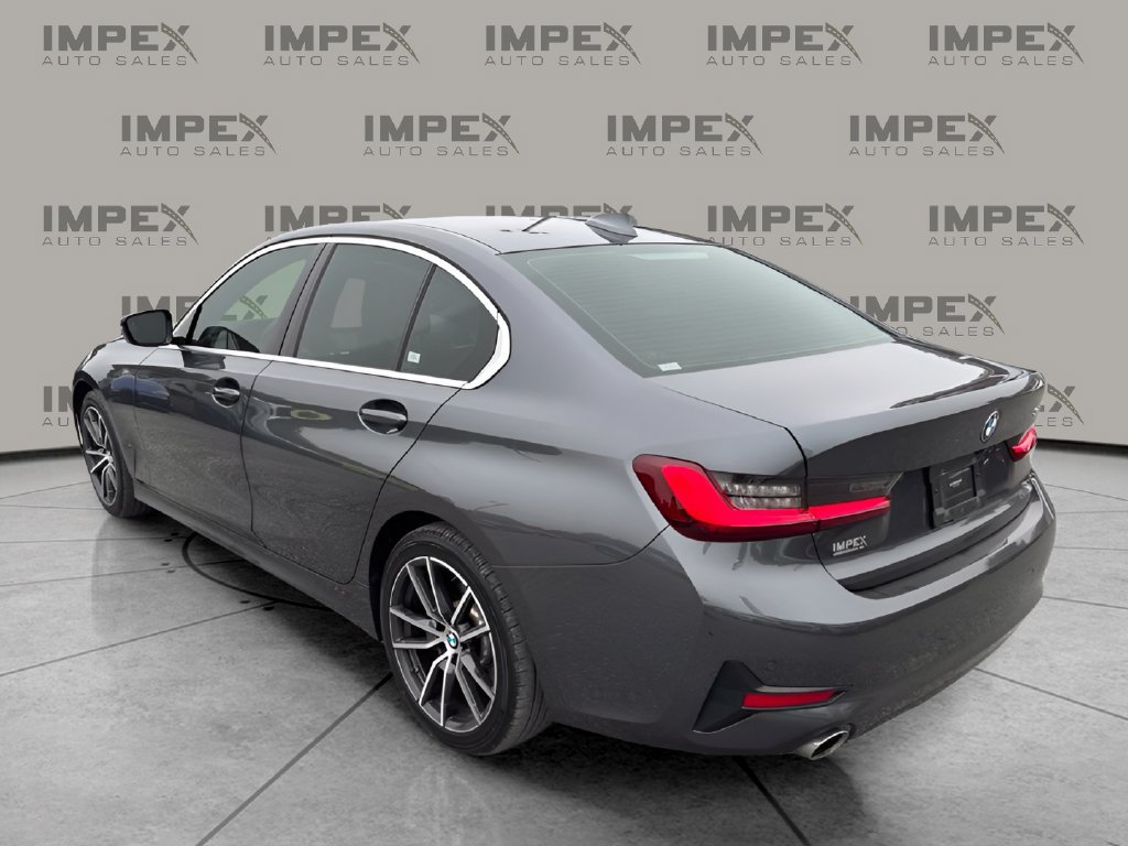 Used 2022 BMW 330i Sedan w/ Premium Package RWD image 3