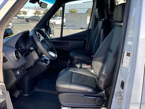 New 2026 Mercedes-Benz Sprinter 2500 image 9