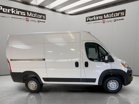 Used 2023 RAM ProMaster 1500 w/ Interior LED Lighting Group FWD image 6