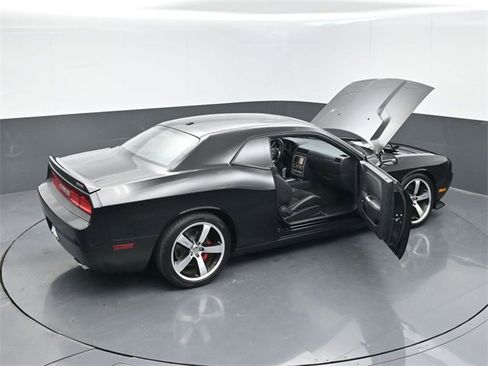Used 2012 Dodge Challenger SRT8 w/ Premium Sound Group image 59
