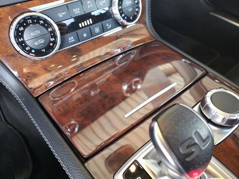 Used 2014 Mercedes-Benz SL 550 w/ Sport Wheel Package image 64