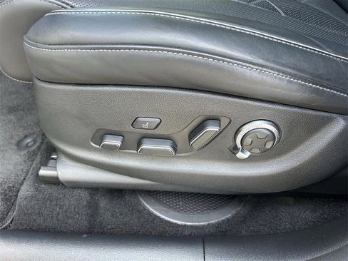 Used 2025 Genesis GV80 3.5T Prestige image 22