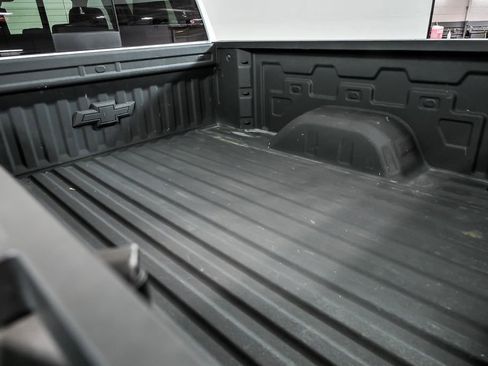 Used 2023 Chevrolet Silverado 1500 RST AWD/4WD image 9