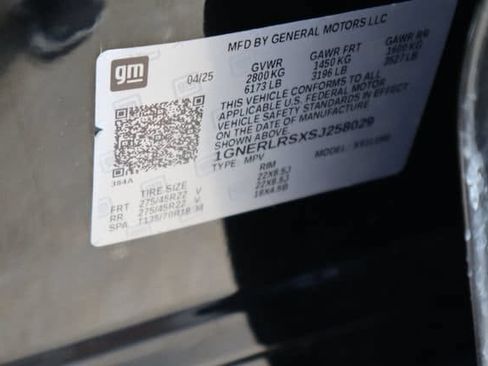 Used 2025 Chevrolet Traverse RS FWD image 34