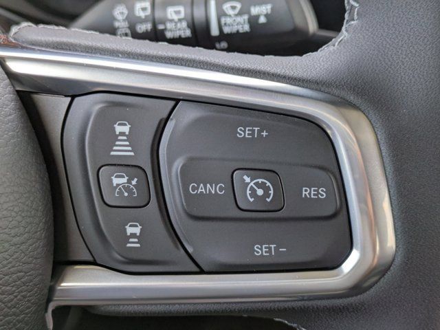 New 2025 Jeep Wrangler Unlimited Sahara AWD/4WD image 23