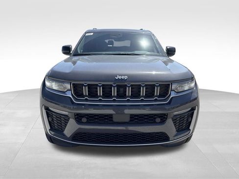 New 2026 Jeep Grand Cherokee L Limited w/ Luxury Tech Group II AWD/4WD image 2