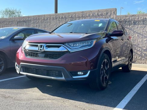 Used 2017 Honda CR-V Touring image 2
