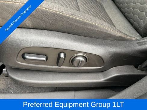 Used 2021 Chevrolet Equinox LT FWD image 14