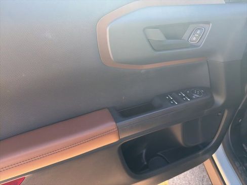 Used 2021 Ford Bronco Sport Outer Banks w/ Outer Banks Package image 11