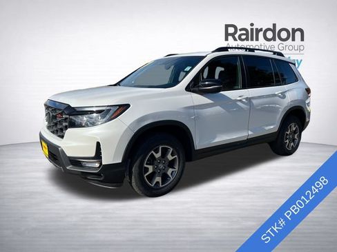 Used 2023 Honda Passport TrailSport image 3