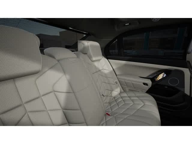 New 2027 BMW 740i RWD image 12