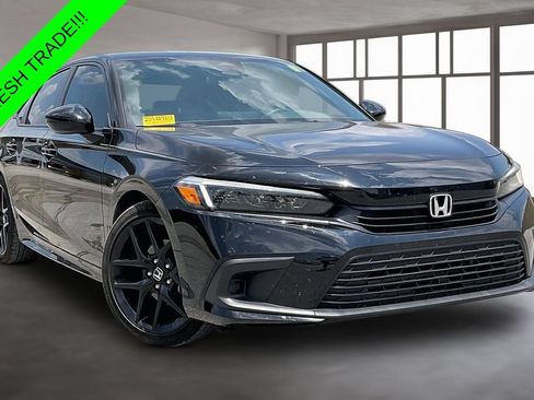 Used 2024 Honda Civic Sport image 3