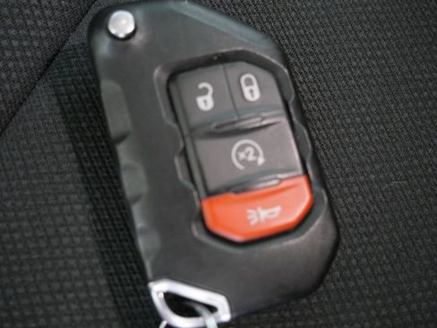 Used 2022 Jeep Wrangler Unlimited Sport AWD/4WD image 29