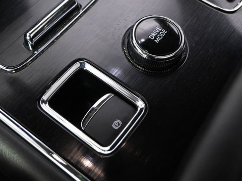 Used 2023 Lincoln Aviator Standard w/ Premium Package image 32