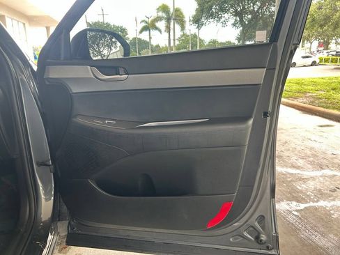 Used 2025 Hyundai Palisade SEL FWD image 23