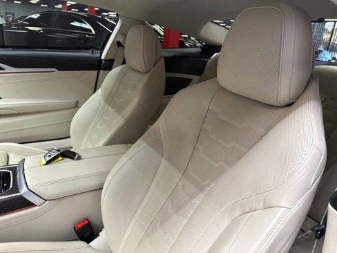 Used 2020 BMW M850i xDrive Coupe w/ M Carbon Exterior Package image 29