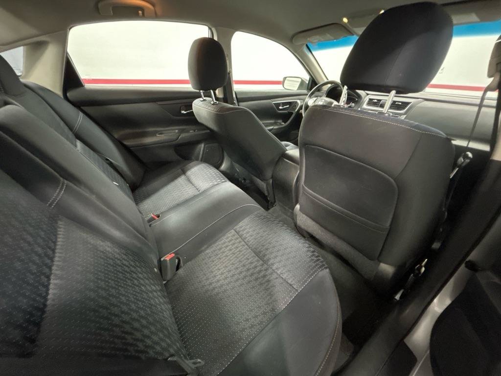Used 2016 Nissan Altima 2.5 S FWD image 11