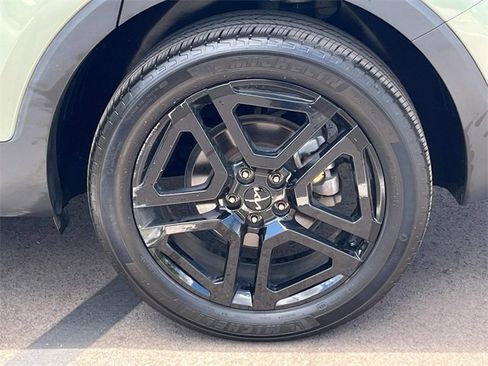 Used 2023 Kia Telluride EX X-Line image 13