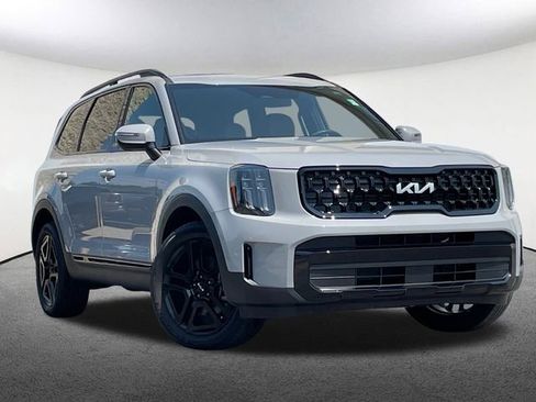 Used 2024 Kia Telluride EX X-Line image 2