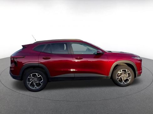 Used 2025 Chevrolet Trax LT image 15