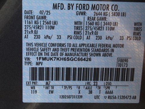 Used 2025 Ford Explorer ST-Line w/ Premium Package RWD image 33