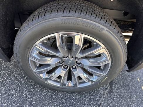 New 2026 GMC Sierra 1500 Denali w/ Denali Reserve Package image 12