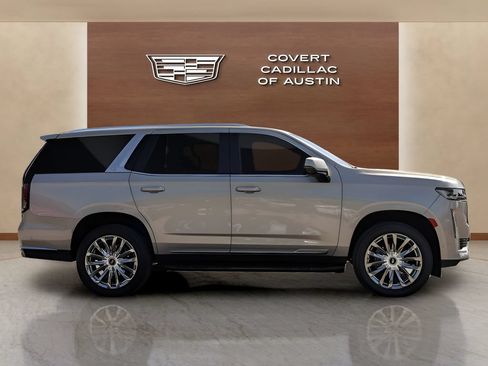 Certified 2024 Cadillac Escalade Premium Luxury RWD image 5