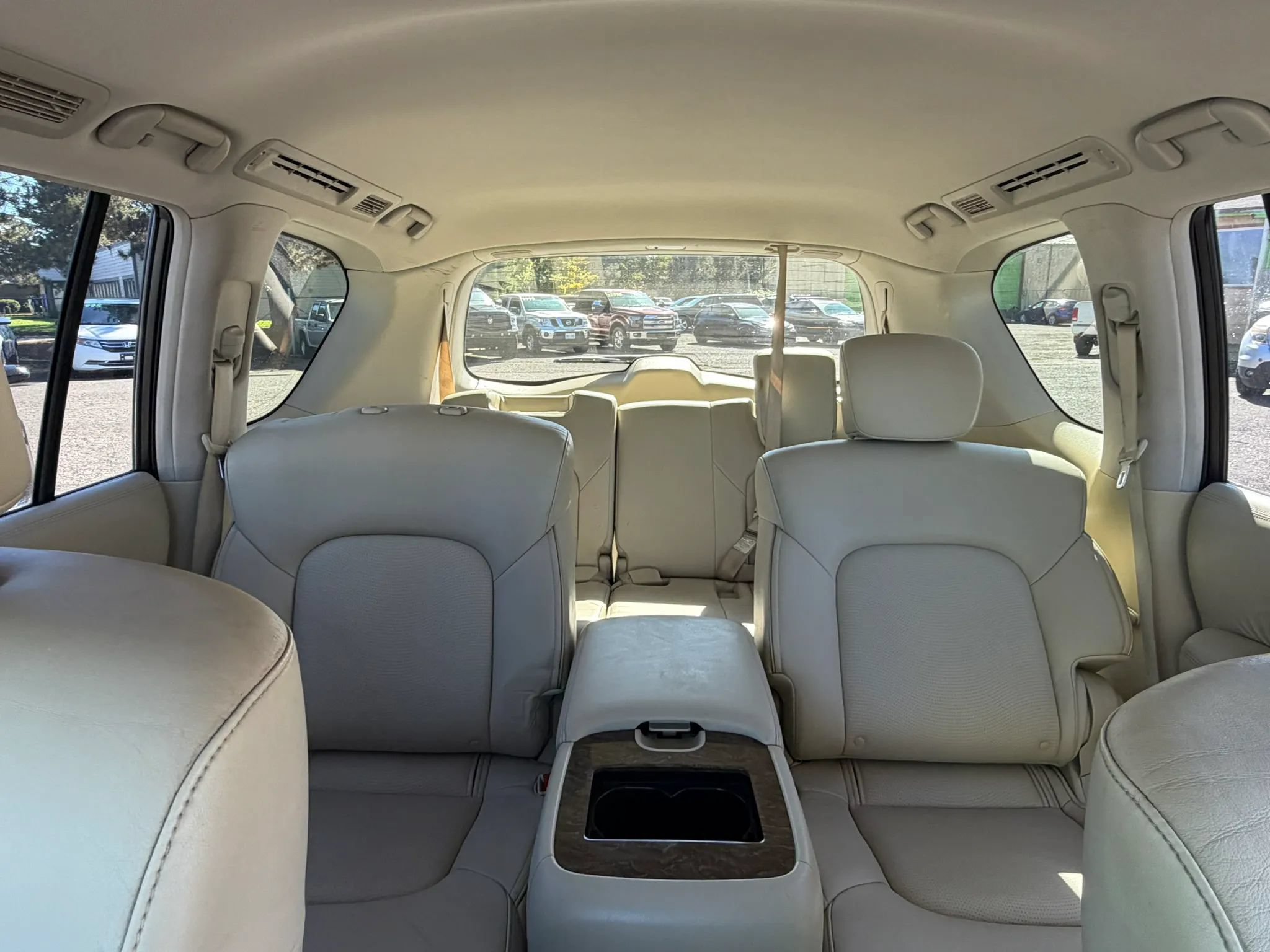Used 2015 INFINITI QX80 4WD w/ 22" Wheel Package image 10
