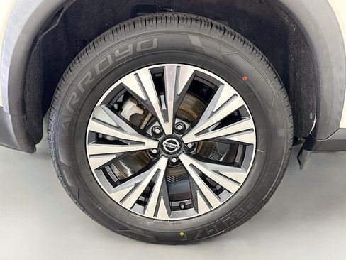 Used 2021 Nissan Rogue SV AWD/4WD image 33