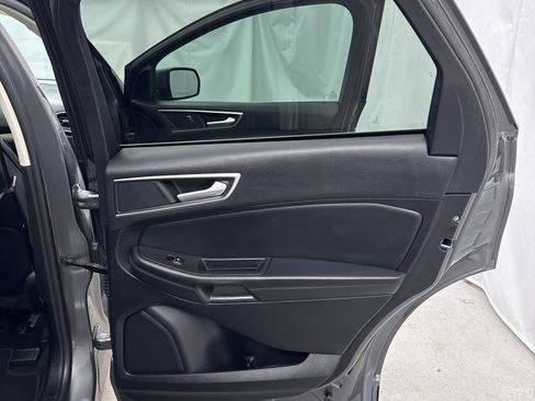 Used 2024 Ford Edge SEL image 34