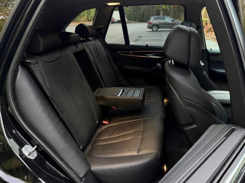 Used 2016 BMW X5 xDrive50i image 11