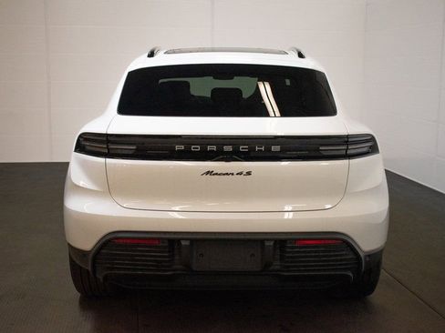 Used 2025 Porsche Macan 4S Electric image 6