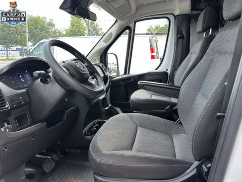 Used 2025 RAM ProMaster 2500 w/ U-Haul Equipment Group FWD image 15