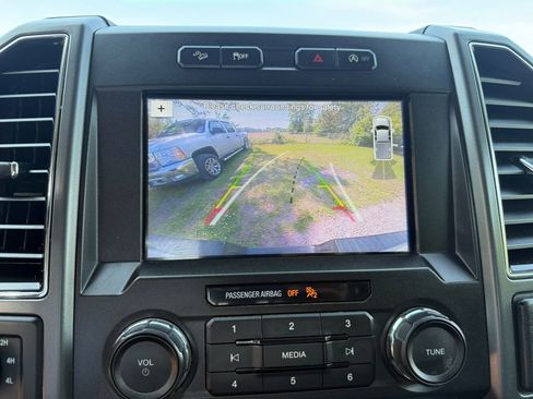 Certified 2018 Ford F150 XLT w/ Equipment Group 302A Luxury image 21