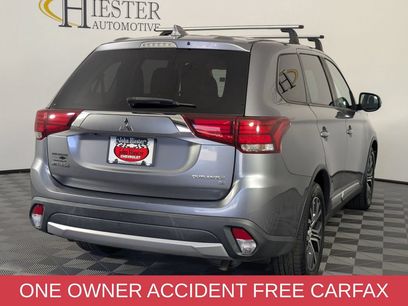 Used 2017 Mitsubishi Outlander SE