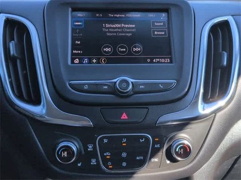 Used 2020 Chevrolet Equinox LT image 28