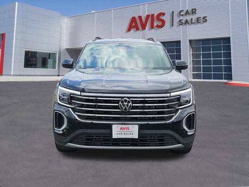 Used 2025 Volkswagen Atlas SE FWD image 10