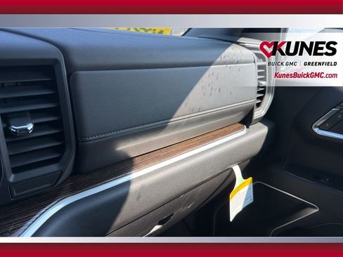 New 2026 GMC Sierra 1500 Elevation image 20